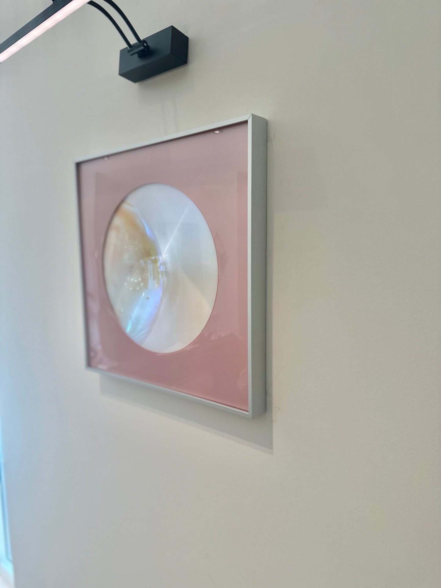 Spirit Orb Pastel Pink / Iridescent Pearl - Maks Simone